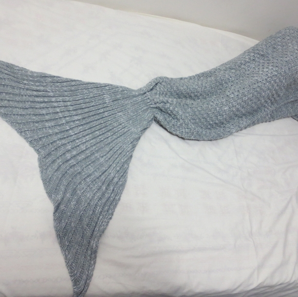 COPY - Mermaid Tail Blanket Adult Size - Picture 5 of 5